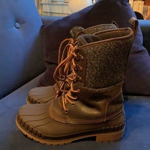 Kamik leather & wool mid duck boots/snow boots w/ Thinsulate fleece lining
